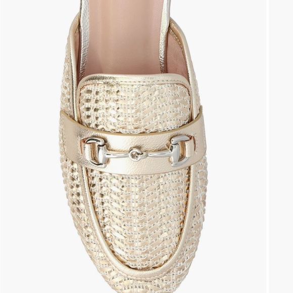 Elegant Gold Woven Mules NWT - Picture 2 of 6